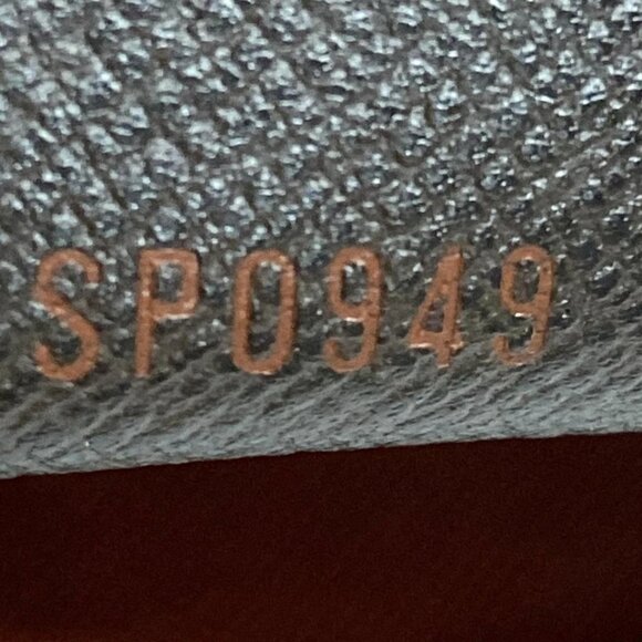 LOUIS VUITTON Trousse Makeup Ebene Damier - Handbag 409-082525 - Picture 9 of 10